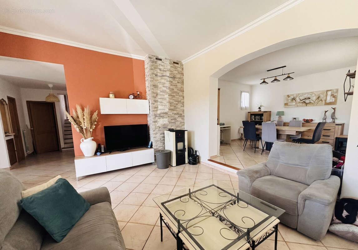 Maison à ENSUES-LA-REDONNE