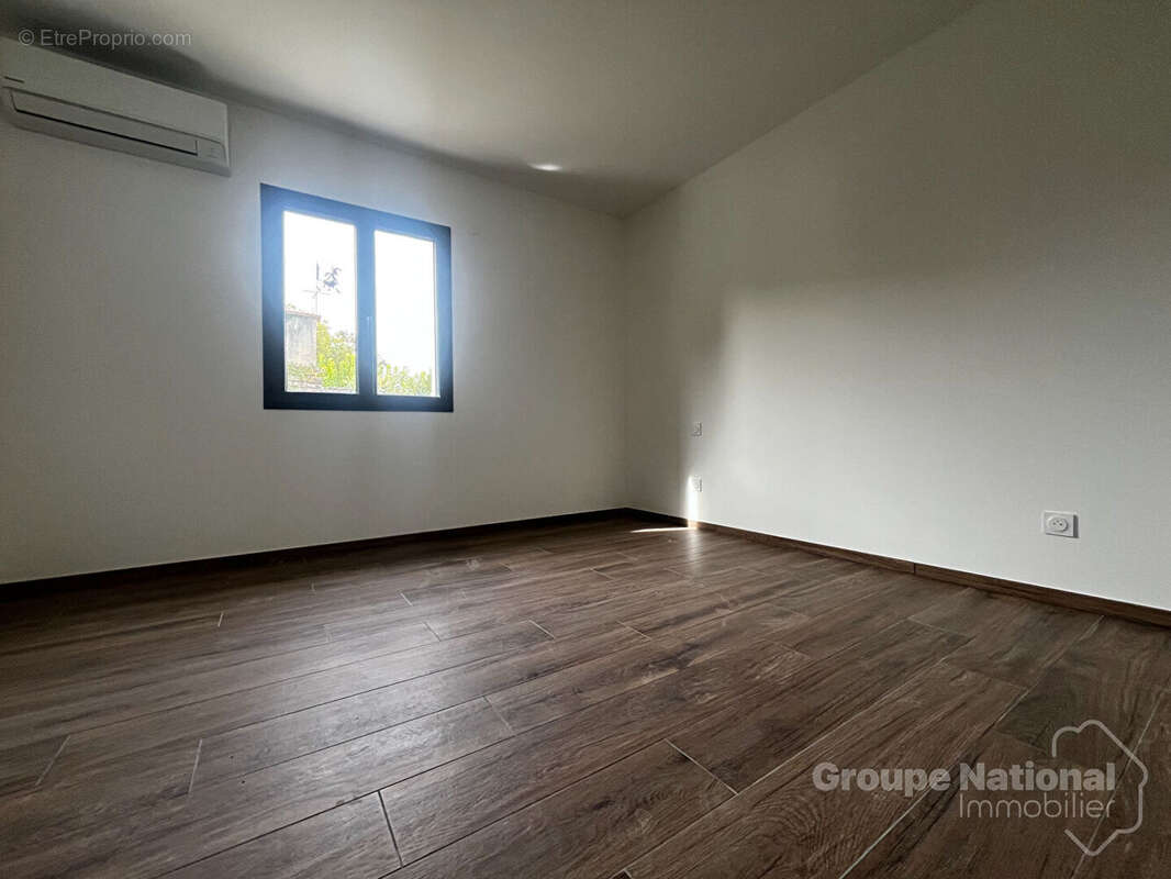 Maison à SAINT-PRIVAT-DE-CHAMPCLOS