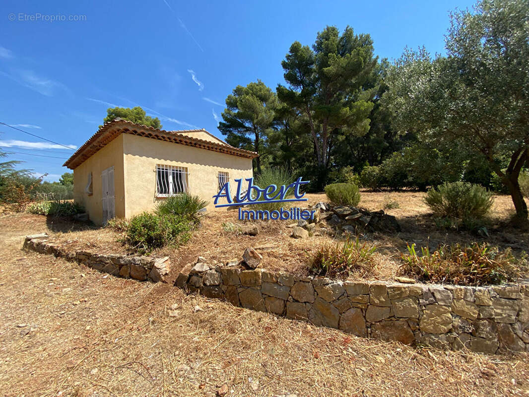 Villa Ollioules 7 pièce(s) 195 m2 - photo 14