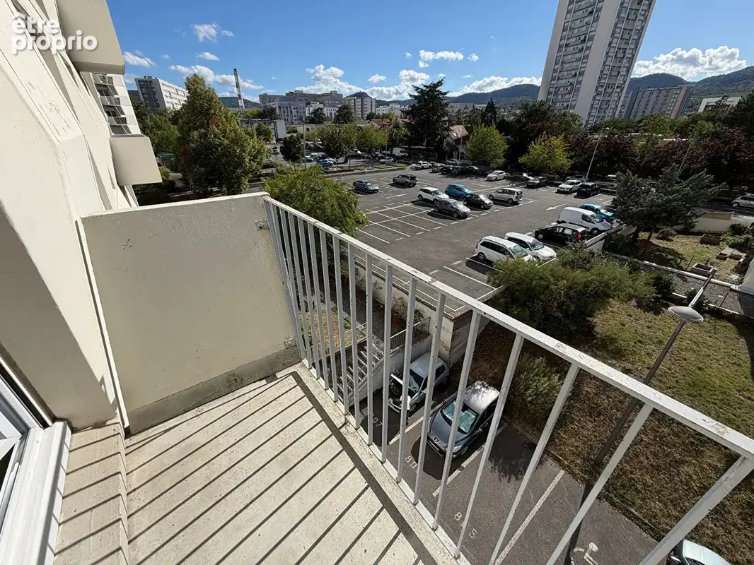 Appartement de 79 m² avec balcon à Clermont-Ferrand - photo 2