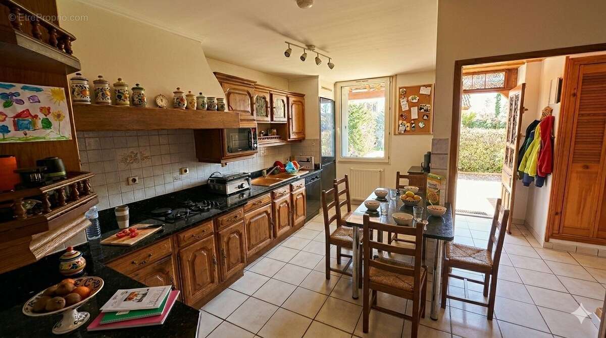 Maison à LA VERPILLIERE