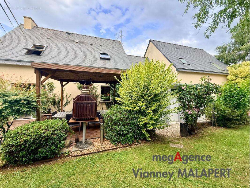 Maison à BAGUER-PICAN