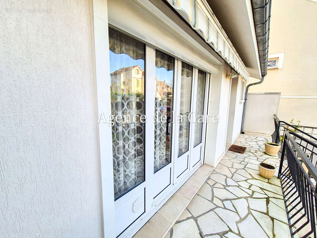 Maison à CARRIERES-SUR-SEINE