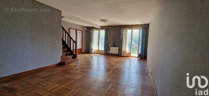 Photo 5 - Maison à LONGPERRIER