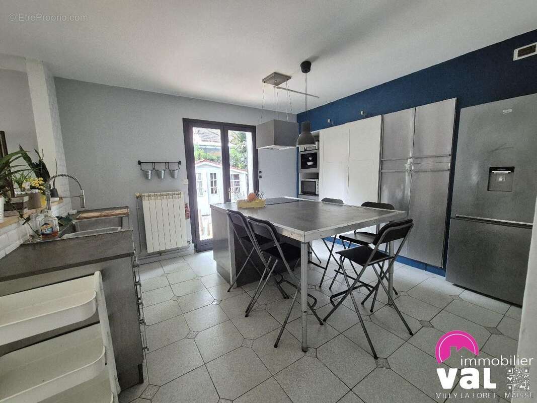 Maison à MALESHERBES