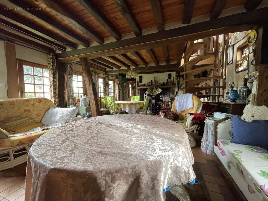 Maison à LE NOYER-EN-OUCHE