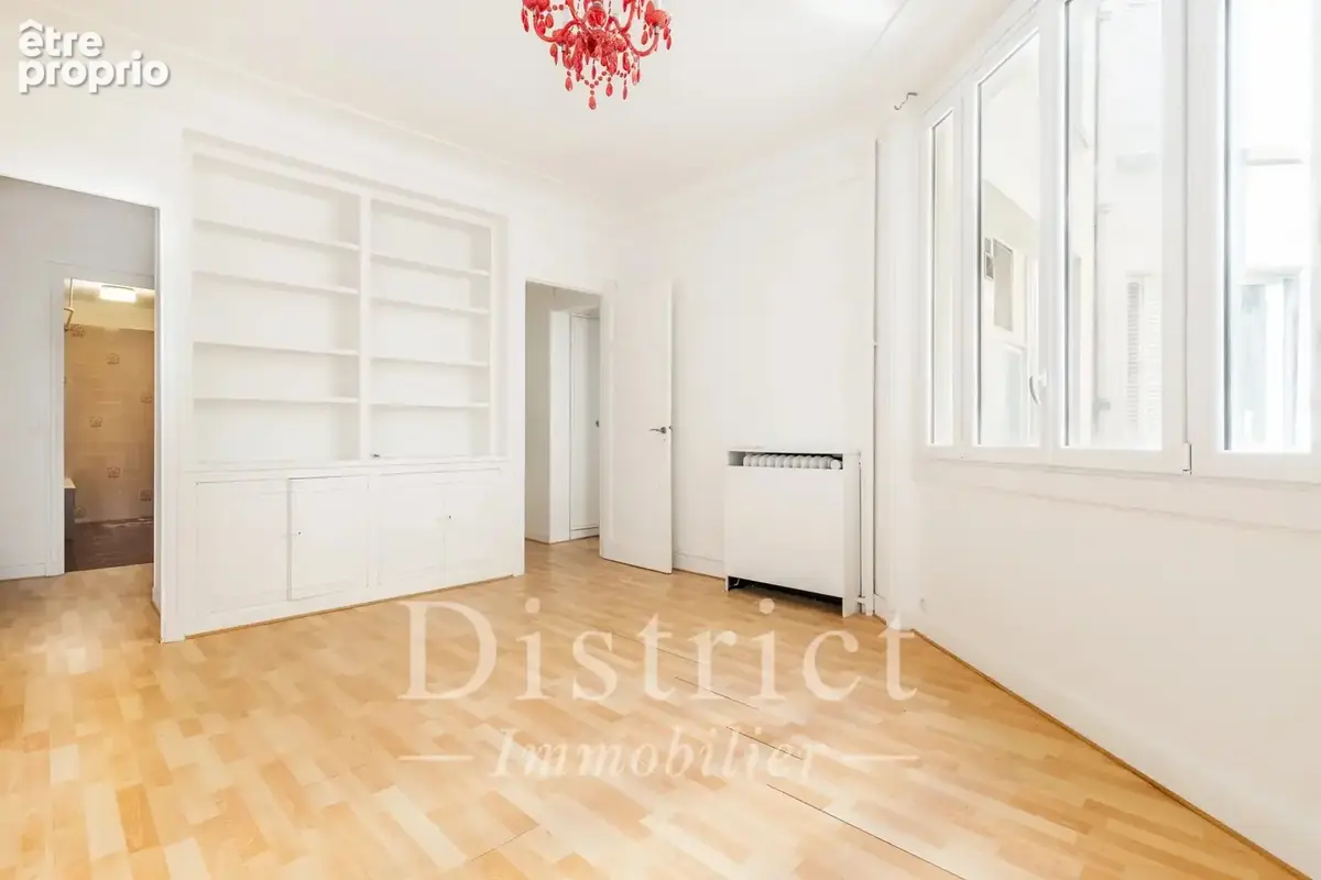 Quartier Foch - Studio de 36m²  Etage élevé. Exclusivité ! - photo 3