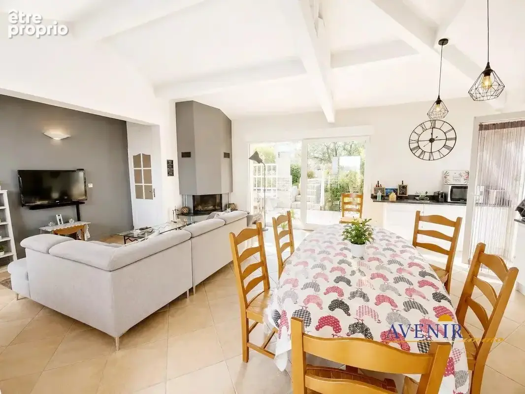 Maison 7 pièces 242 m² à vendre à Marseille-13e (13013) - photo 8
