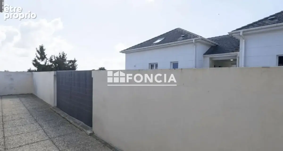 Superbe f3 en duplex avec terrasse - photo 5
