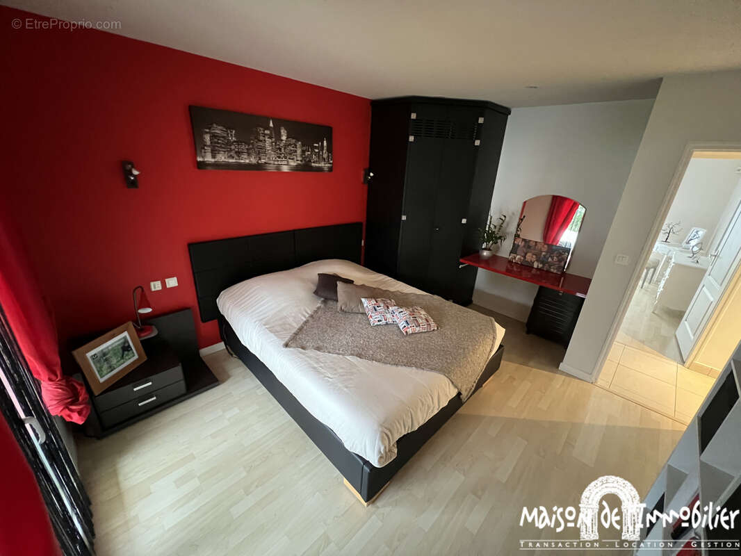 Maison à MESNAC