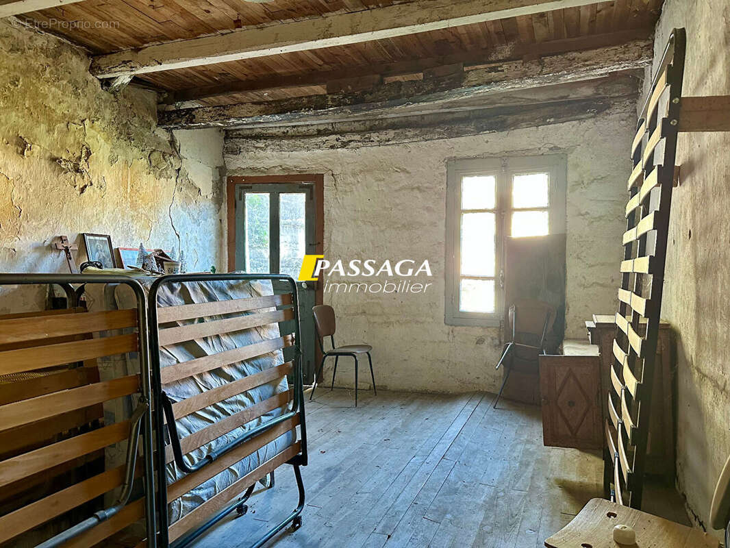 Maison à SAINT-GENIEZ-D&#039;OLT