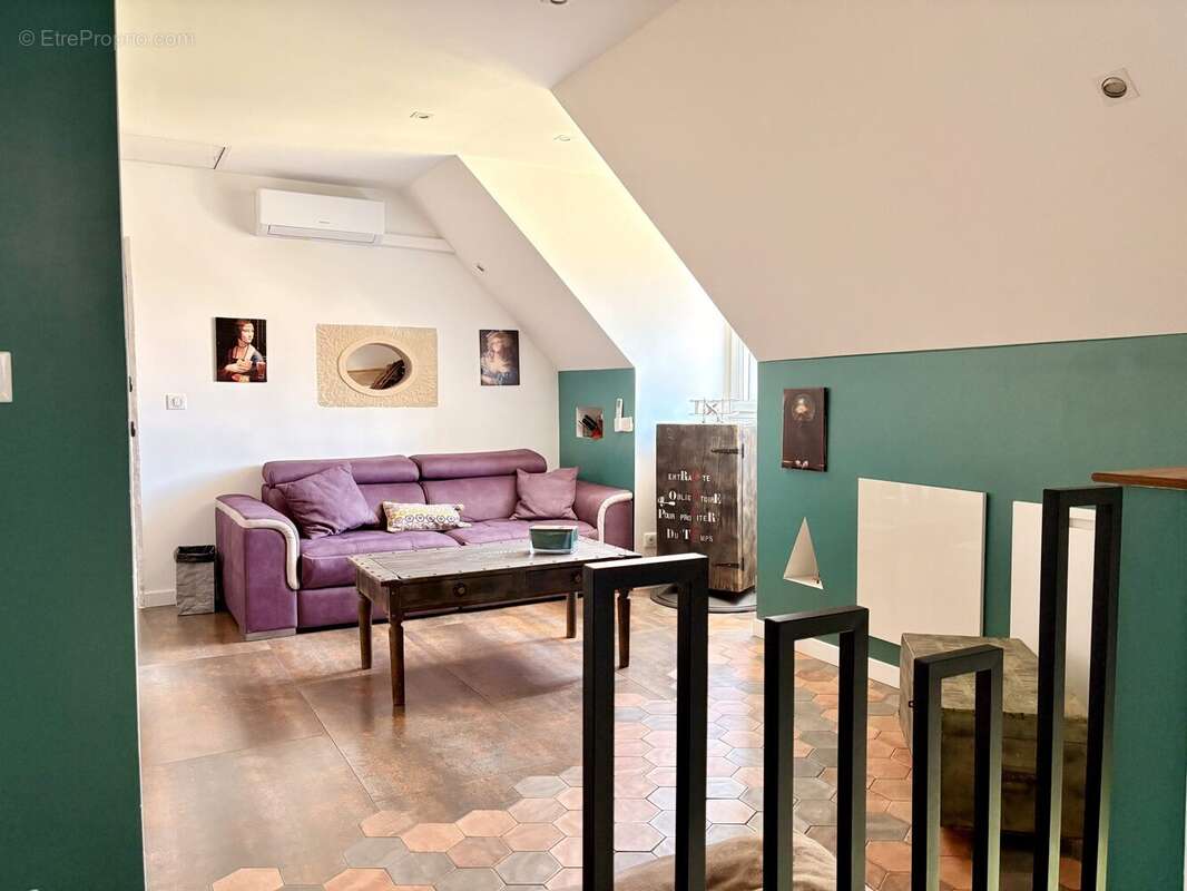 Maison 204 m² à Checy  - photo 6