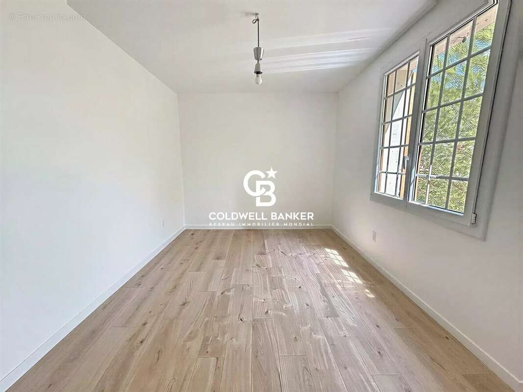 Le Beausset - Maison sur Terrain de 5000m2 - photo 17