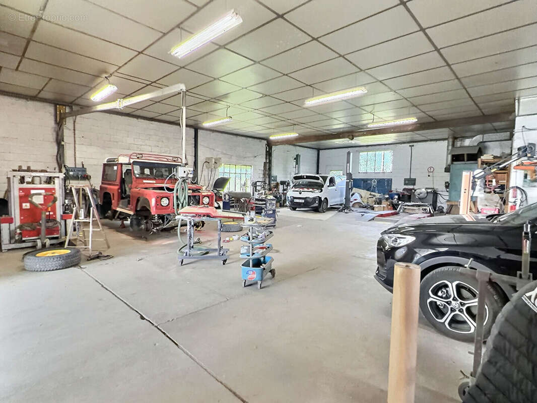 CHAGNY, fonds de commerce de carrosserie-peinture - photo 2
