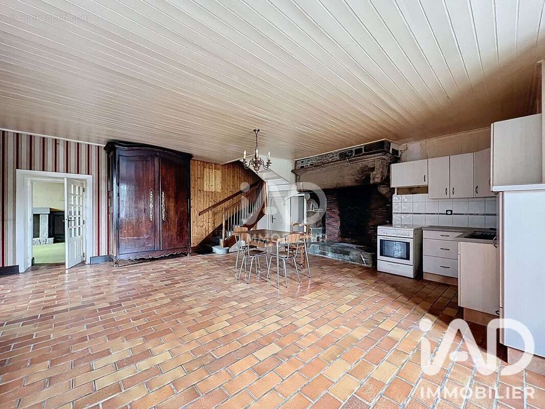 Photo 4 - Maison à BONNEMAIN