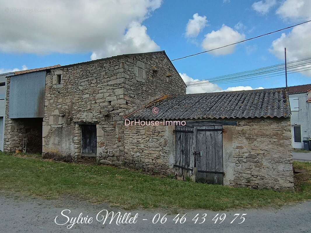 Autre à SAINT-HILAIRE-DE-CLISSON