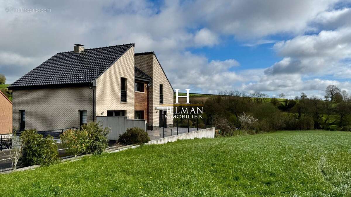 Maison à BAYENGHEM-LES-SENINGHEM