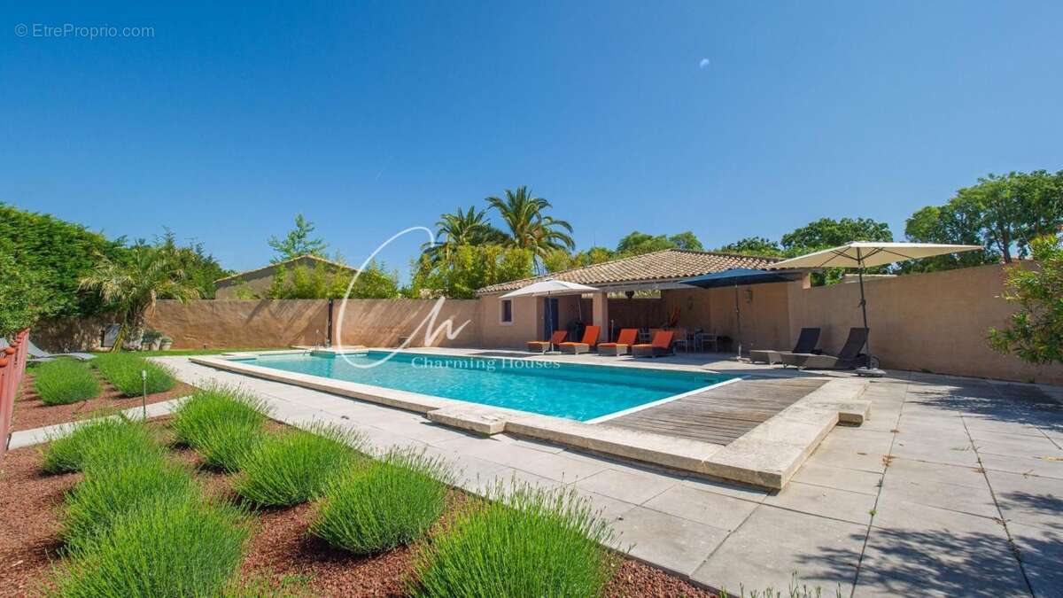 Maison à MAUSSANE-LES-ALPILLES