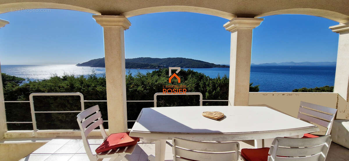 Maison à HYERES