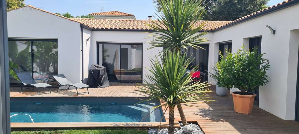 Maison 126 m² à Perigny  - photo 2