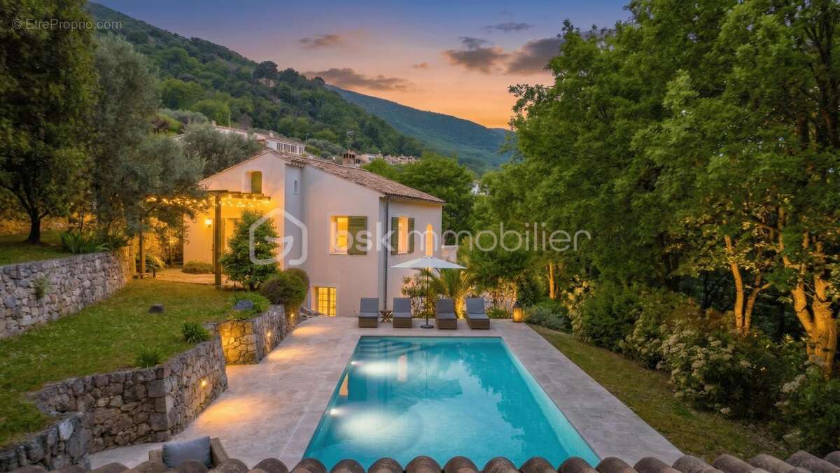 Maison à GATTIERES