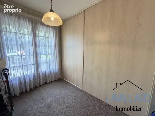 Maison 6 pièces 120 m² à vendre à Fouilloy (80800) - photo 5