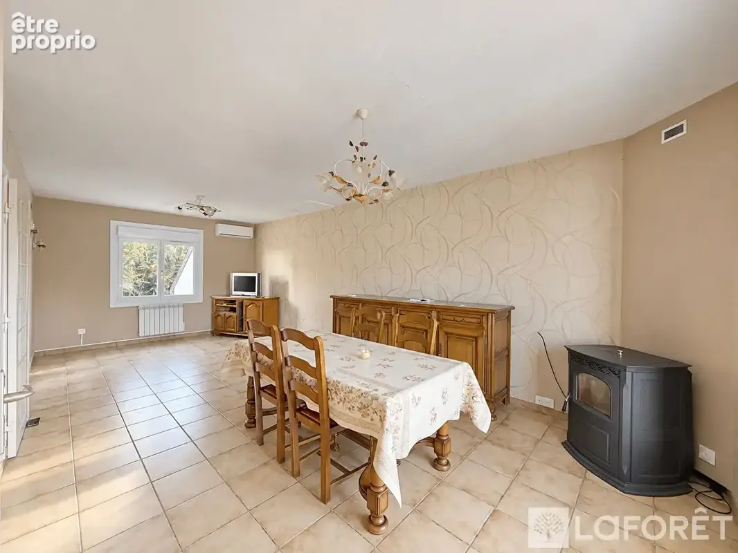 A vendre, Maison 5 chambres, sous-sol total, jardin - photo 2