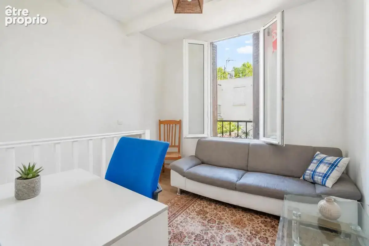 Maison de 6 pièces de 165 m² à Saint-Denis - photo 2