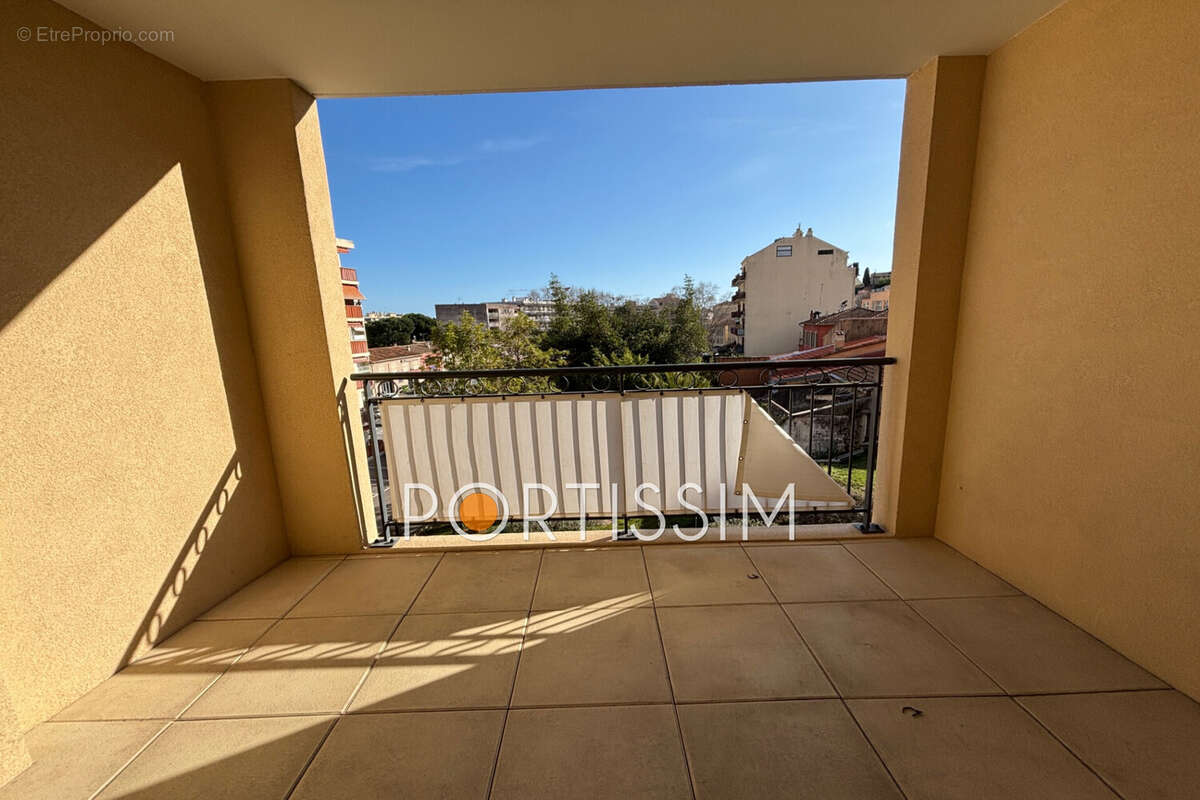 Appartement à CAGNES-SUR-MER