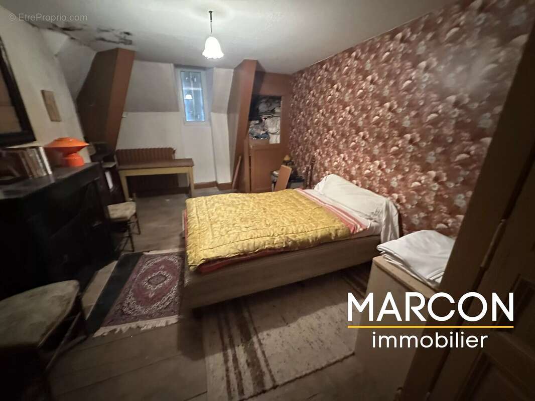 Maison à LA SOUTERRAINE