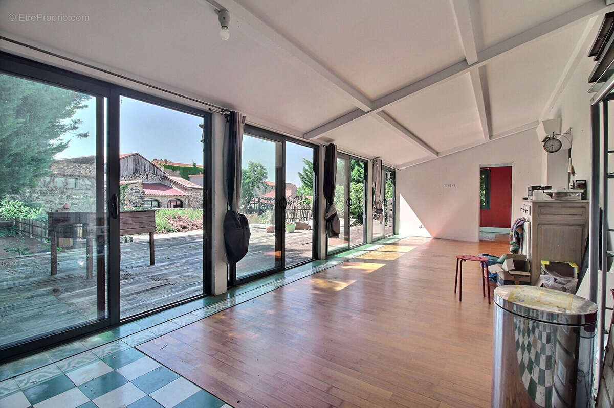 Maison 140m² à saint-georges-sur-allier - photo 5