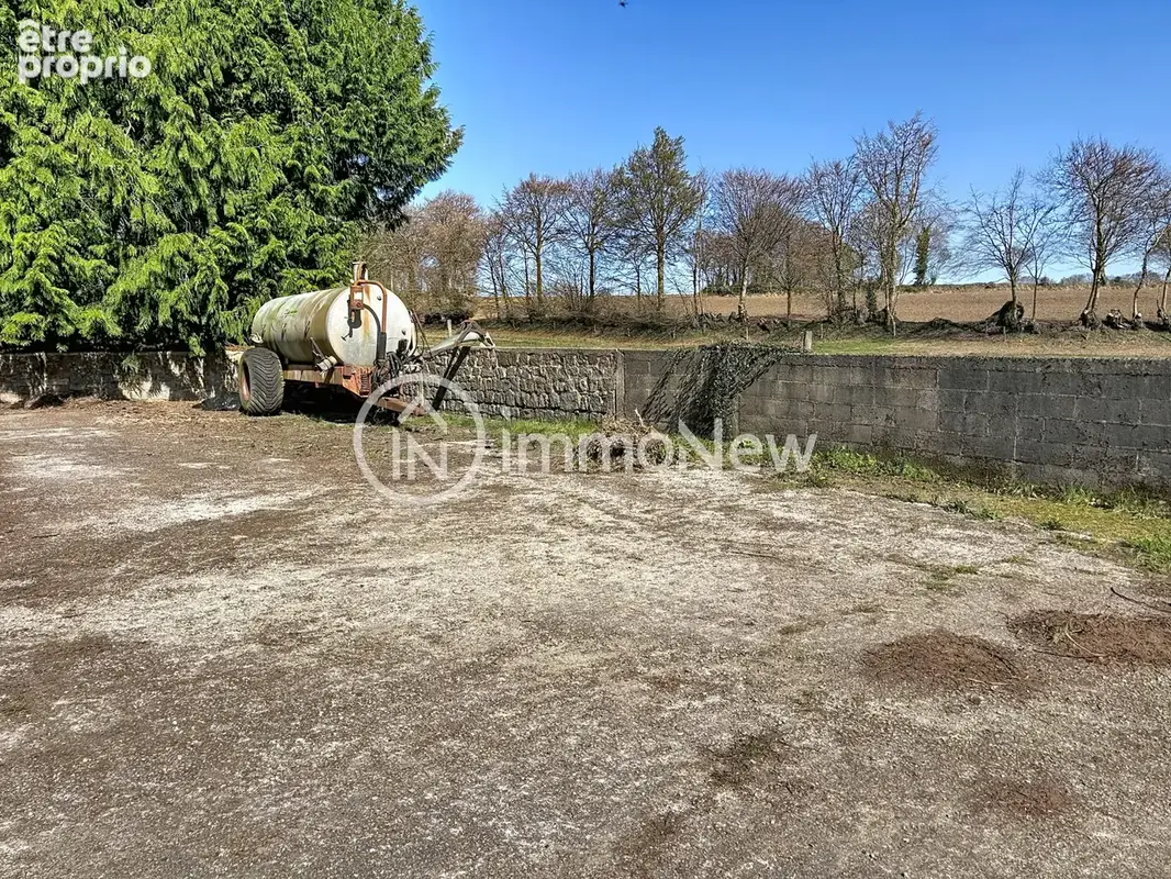 Longere 150 m2 au sol a renover sur terrain 3000 m2 environ apres bornage - photo 9