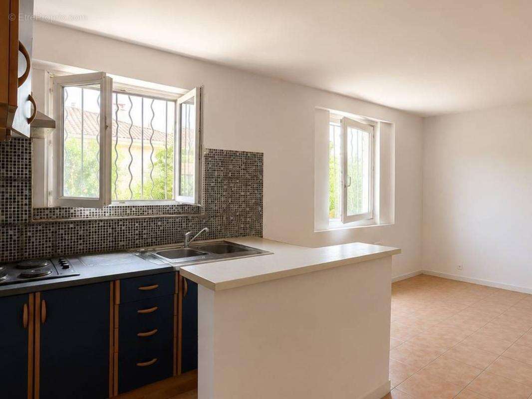 Agréable T2 de 36 m2 centre ville Gardanne - photo 2