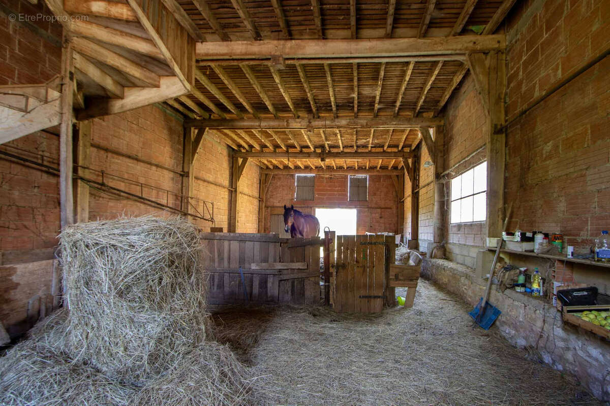 Maison à SAINT-MARTIAL-DE-NABIRAT