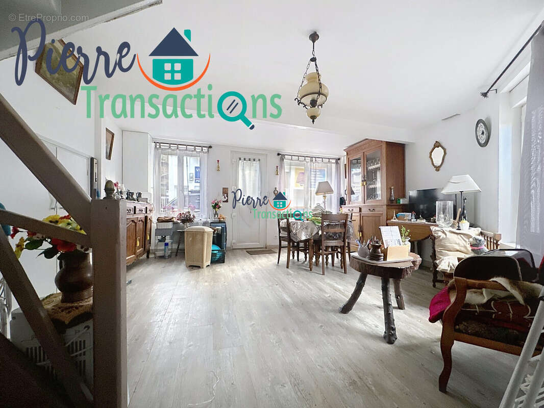 Maison à LILLEBONNE