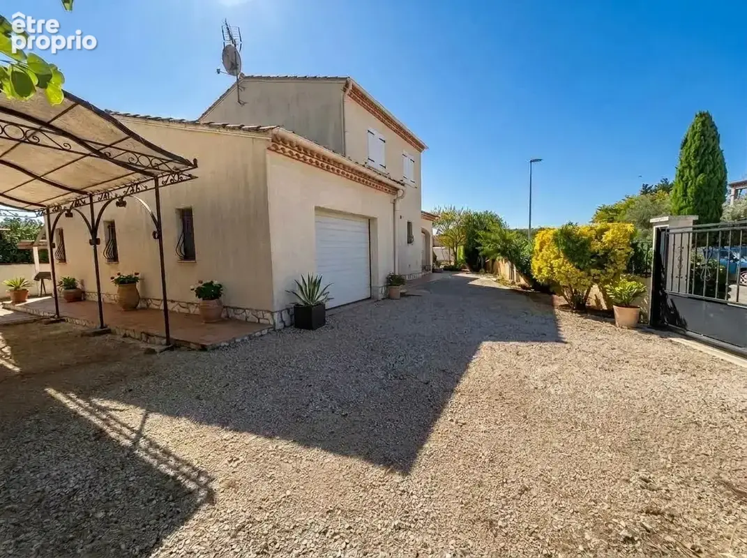 Maison 150 m2 avec piscine, jardin 1 000 m2 et garage — Rodilhan (Proche Nîmes) - photo 2