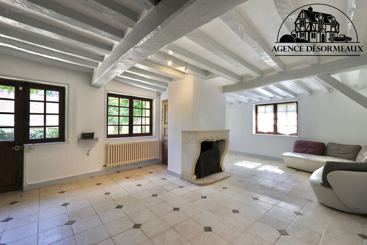Maison 158 m² à Sorel-Moussel  - photo 2