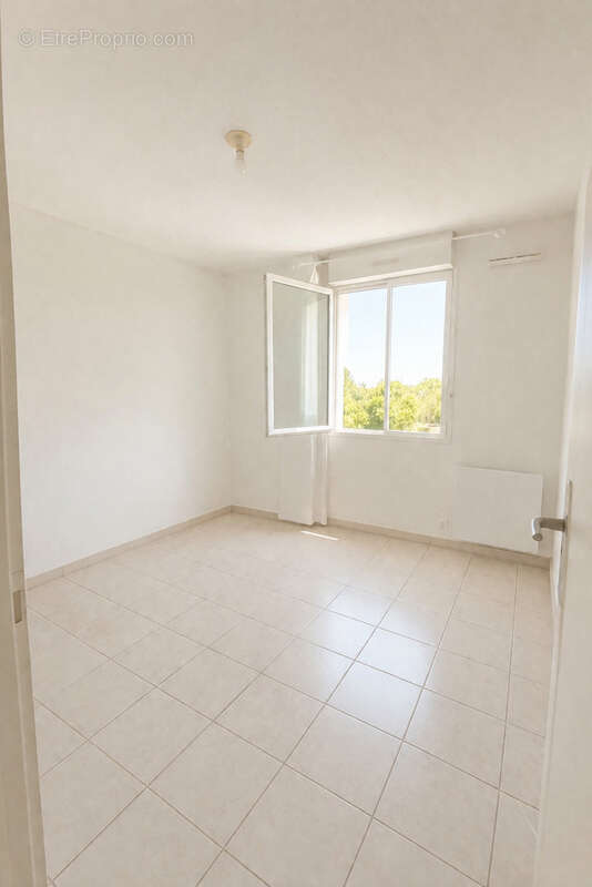Appartement de type 3 dans une résidence fermée avec piscine - photo 6