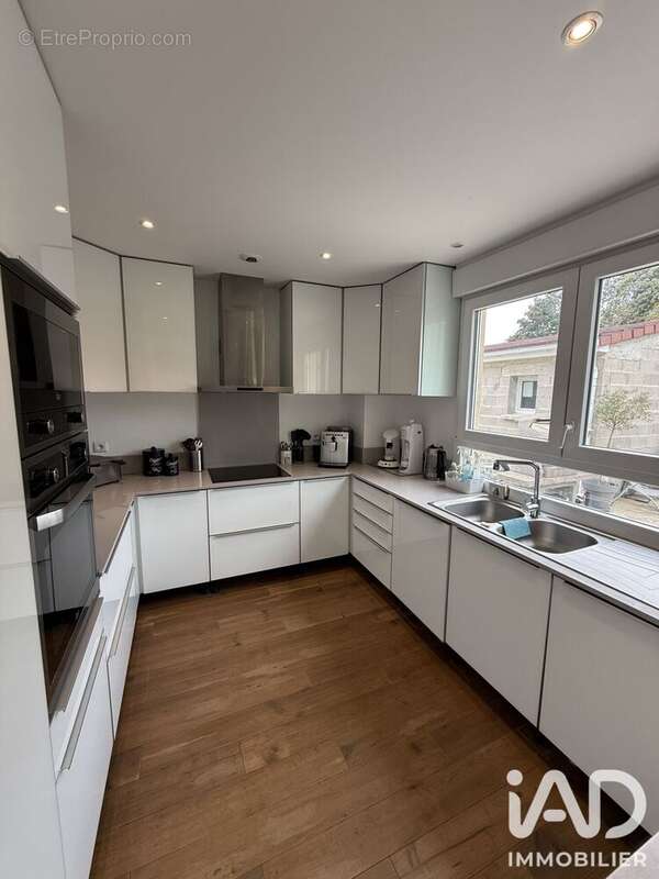 Maison 112 m² à Choisy-En-Brie  - photo 3