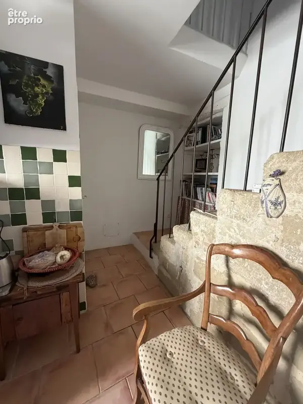 SAINT QUENTIN LA POTERIE. Joli Duplex avec local commercial en rdc - photo 11