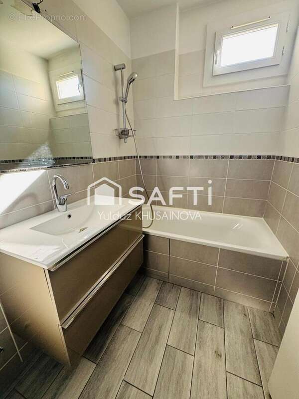 Photo 8 - Appartement à MARSEILLE-13E