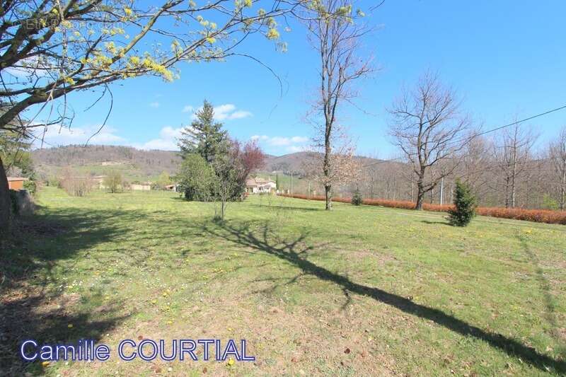 Terrain à VERNOUX-EN-VIVARAIS