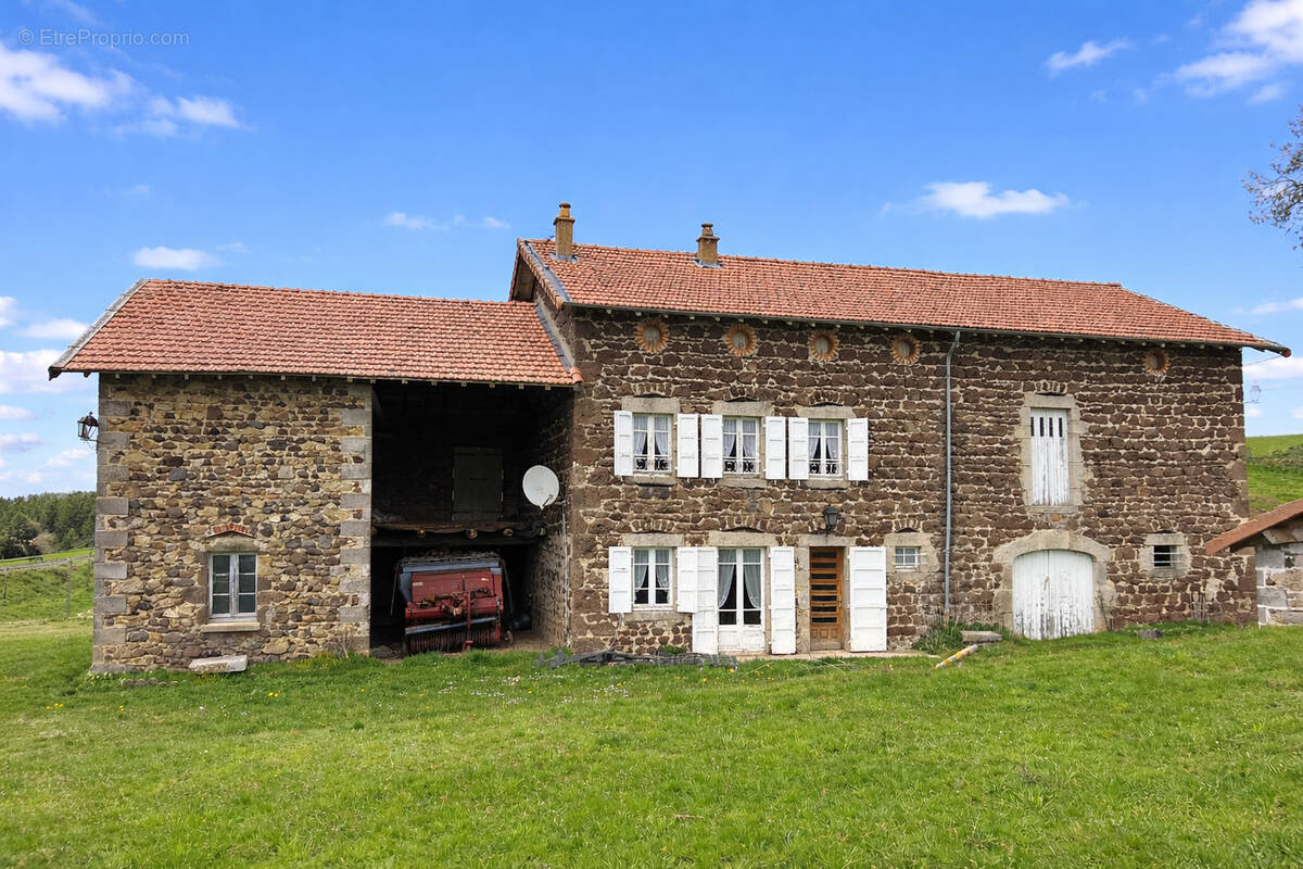 Maison à MONLET