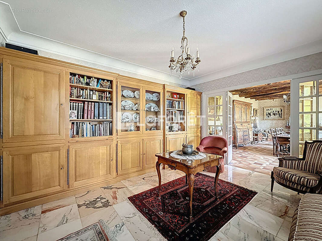 Maison à MANOIS