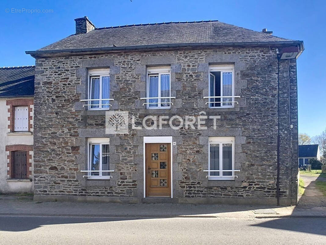 Maison à PLUMIEUX