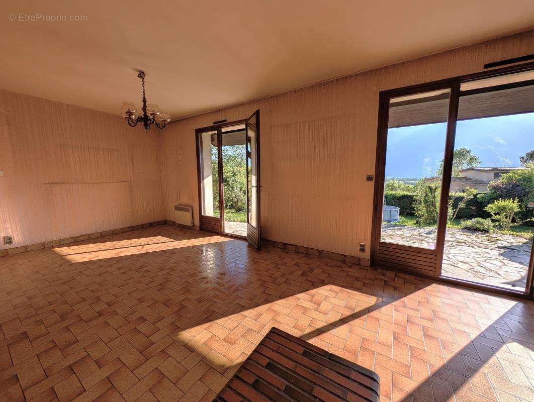 Maison à FONTANIL-CORNILLON