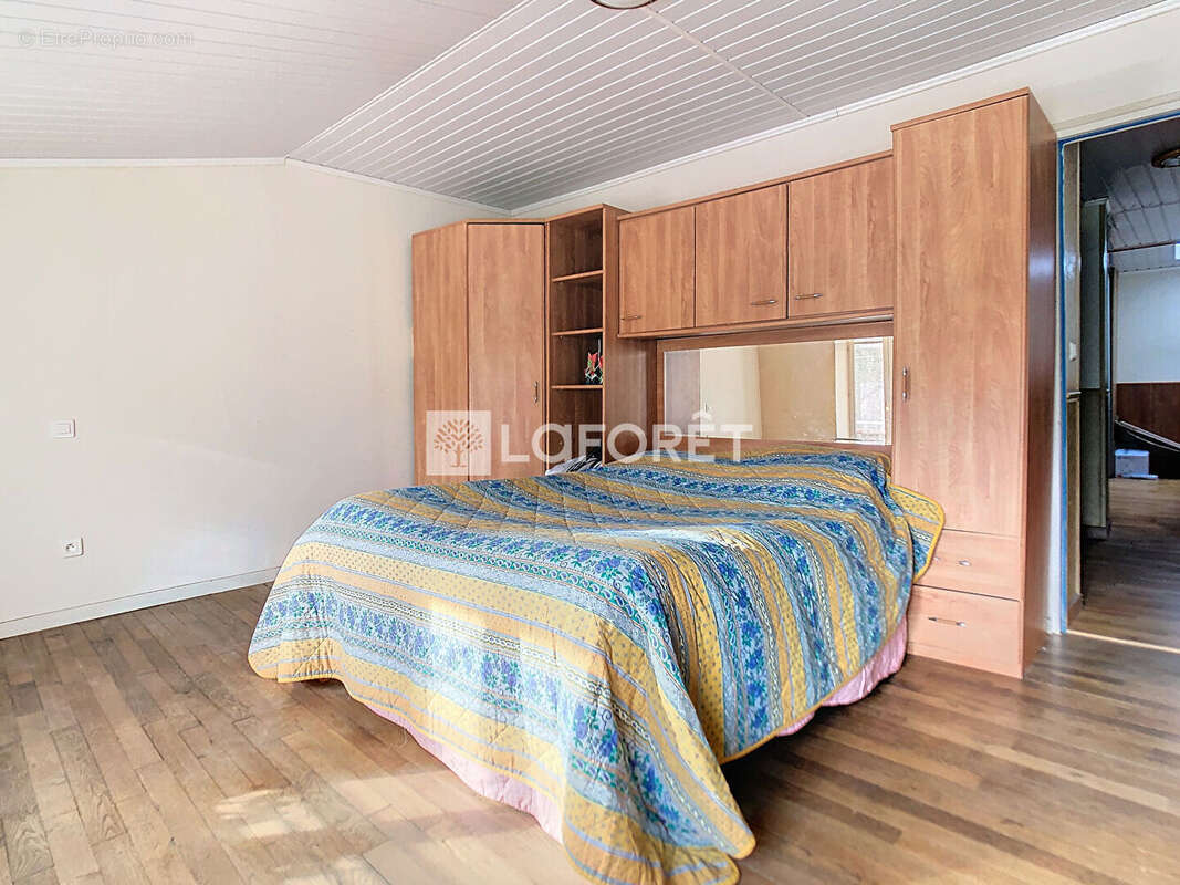 Appartement à VOUZIERS