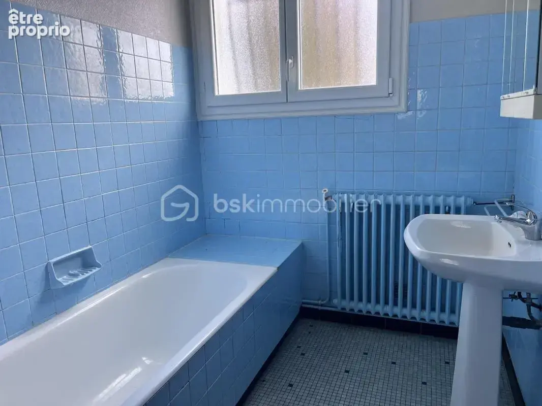 Maison familiale aux beaux volumes - Hémonstoir - photo 10