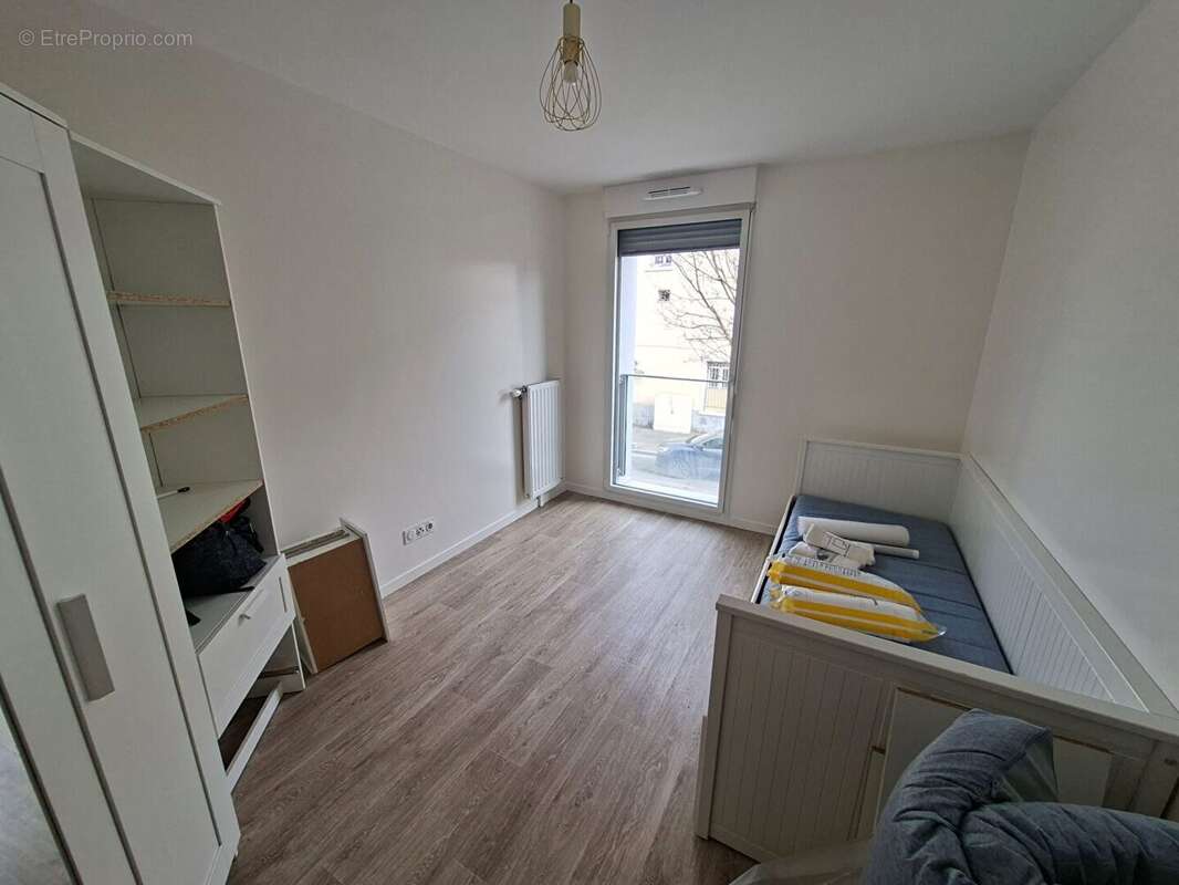 Appartement à LA COURNEUVE