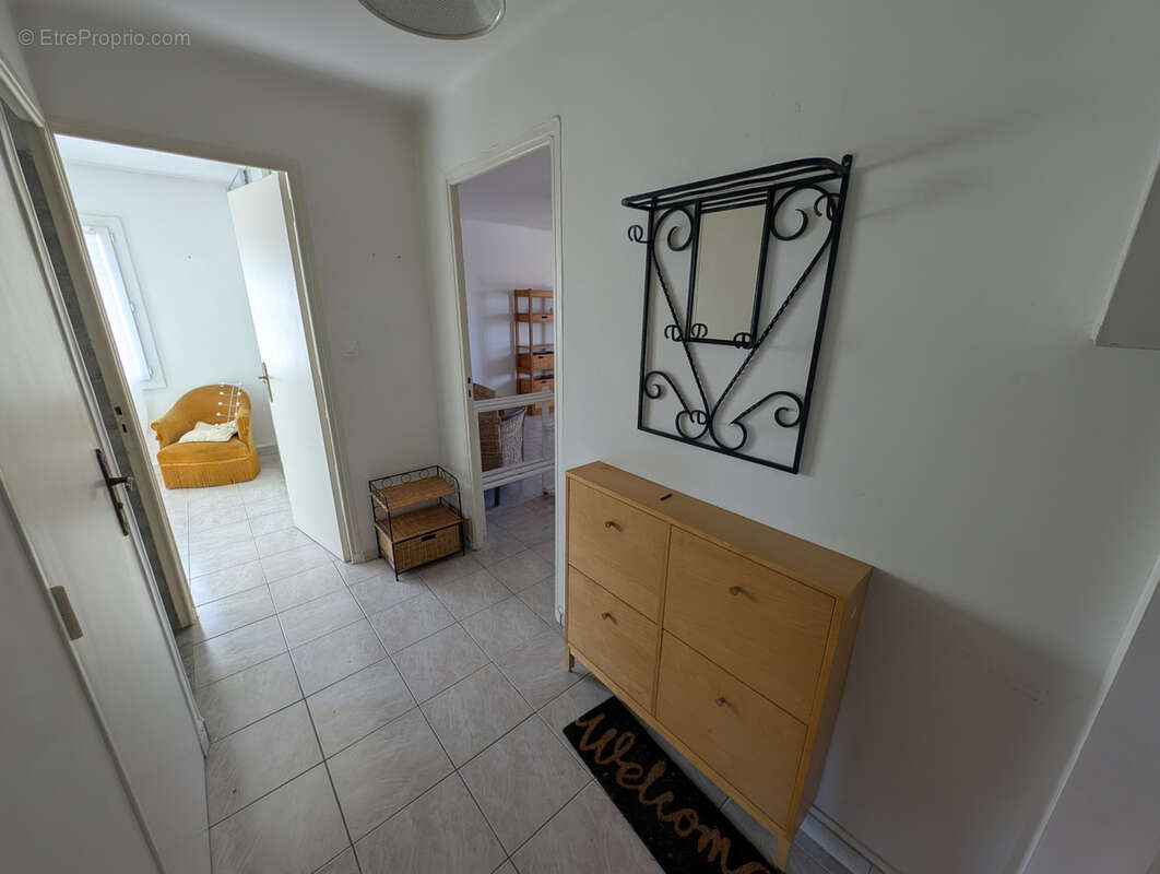 Appartement à SIX-FOURS-LES-PLAGES